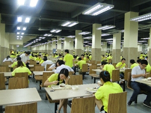 廣東高校餐飲管理 要多些服務(wù)思維